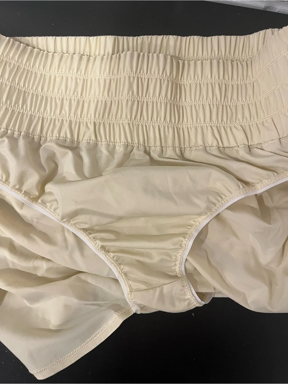 NWT Nike Cream Iowa Hawkeye Dri-FIT Athletic Shorts